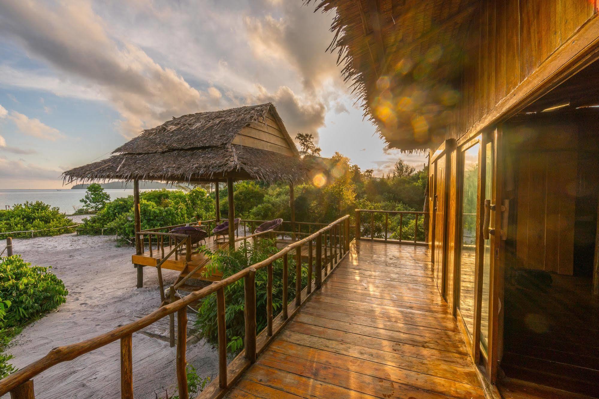 Royalretreat Resort Koh Rong Sanloem Exterior foto